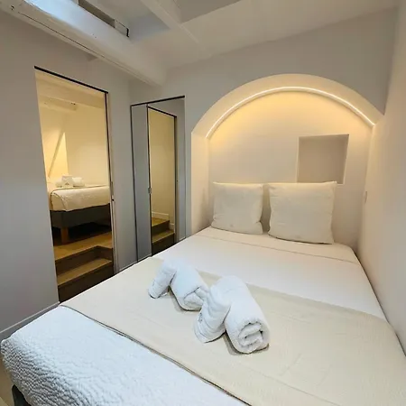 Monaco - Old Town - Climatisation - Seaview - Luxury Renovation