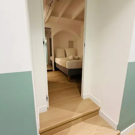 Monaco - Old Town - Climatisation - Seaview - Luxury Renovation * Menton