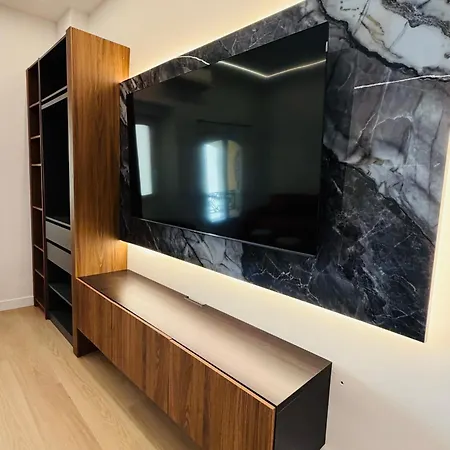 Monaco - Old Town - Climatisation - Seaview - Luxury Renovation Apartment